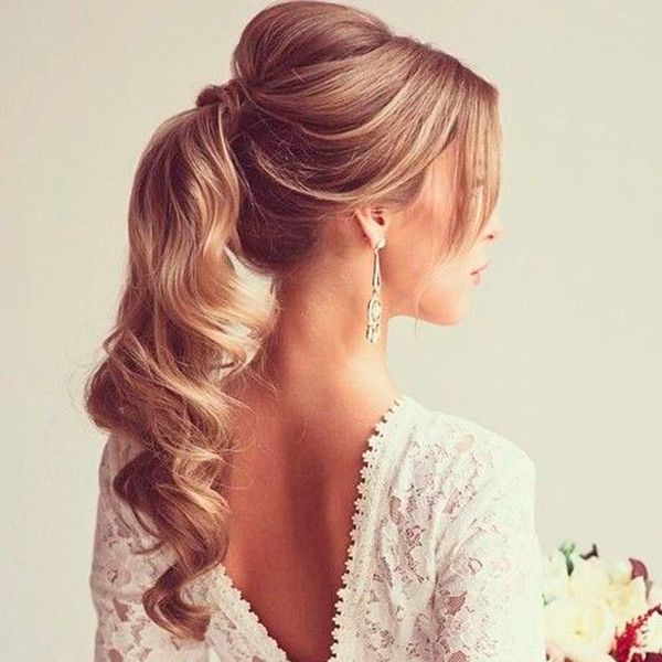 peinados de novia coleta