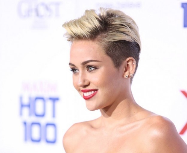 pelo corto miley