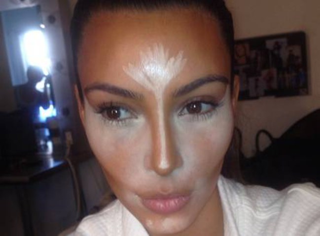 contouring Kim Kardashian