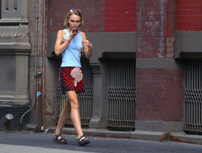 Lily Rose Depp (9)